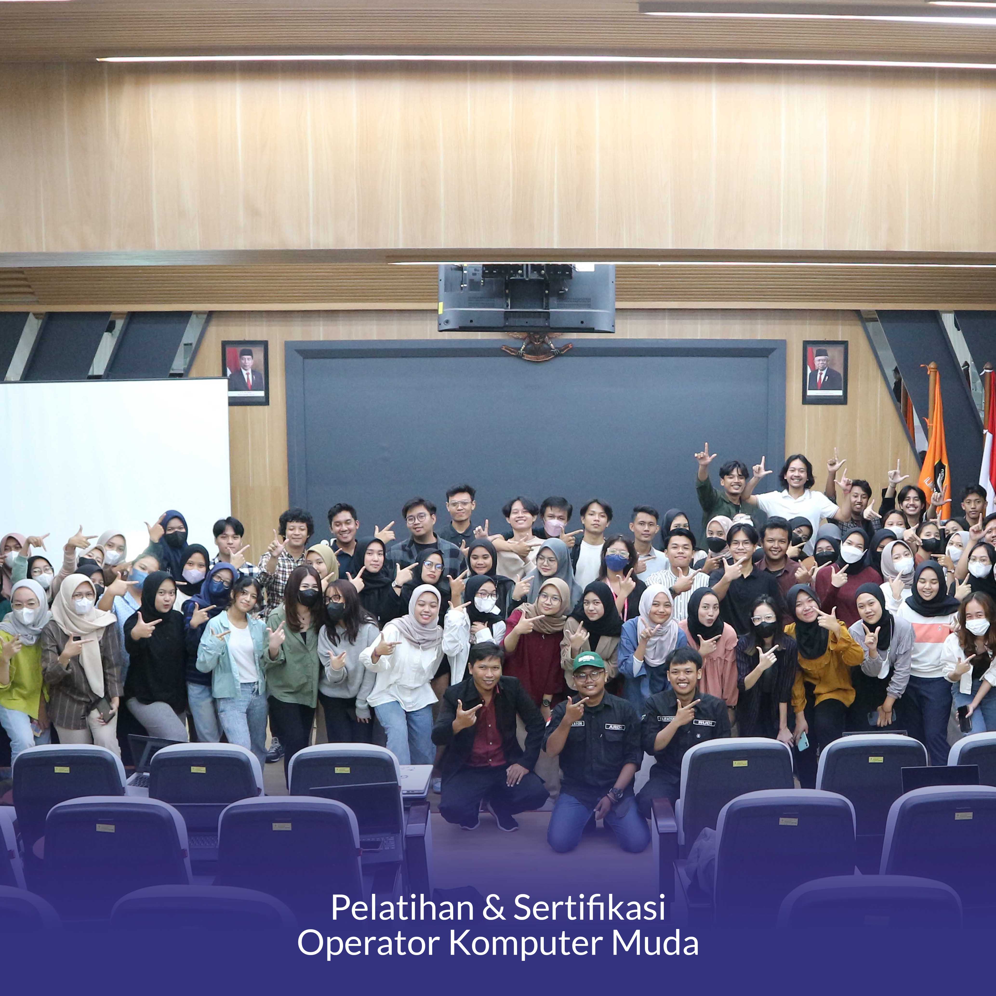 Pelatihan & Sertifikasi Operator Komputer Muda